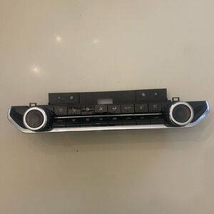 GM Genuine Parts 86516188 Heater and Air Conditioning User Interface Control